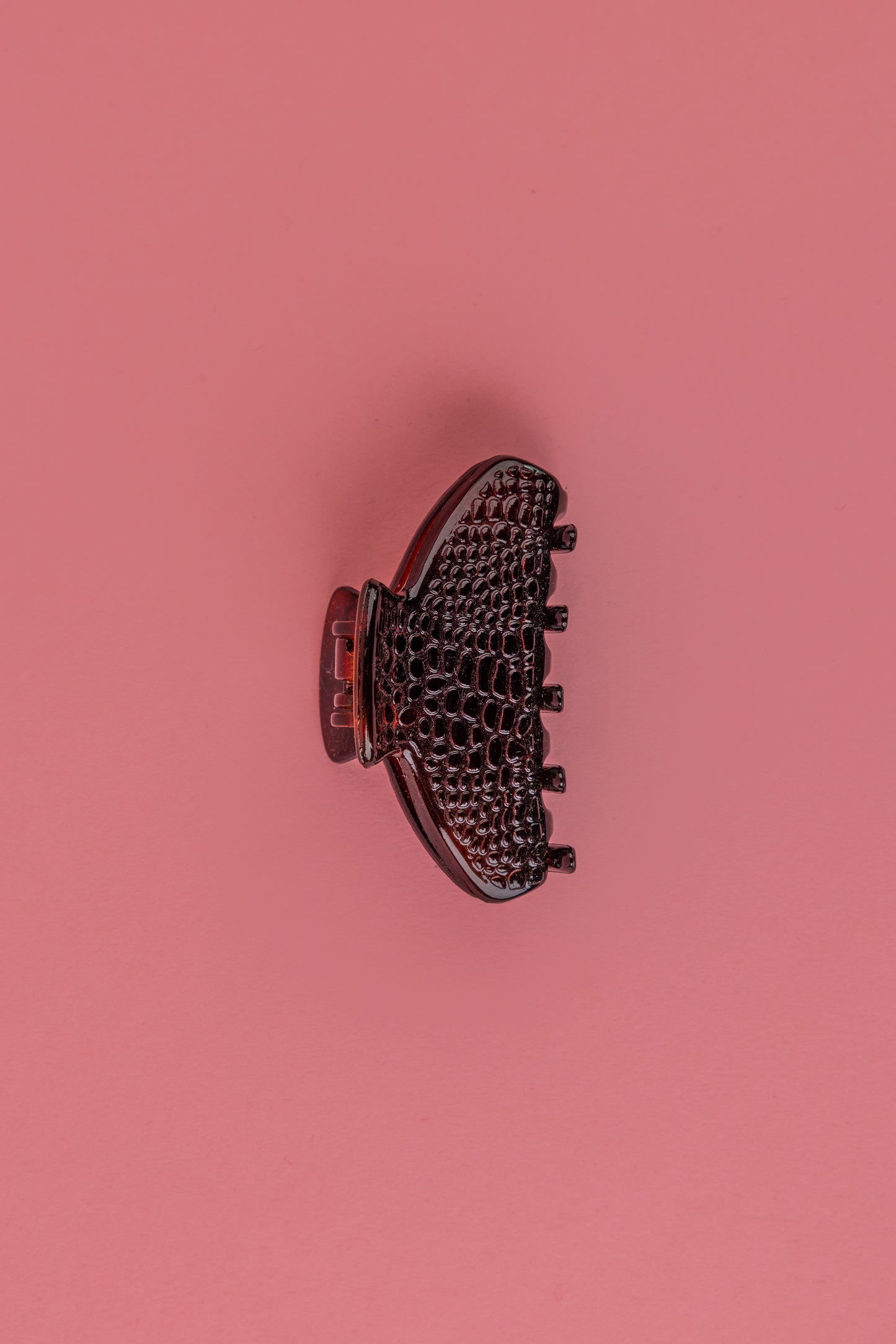French Atelier Hair Clip Classic Claw Small