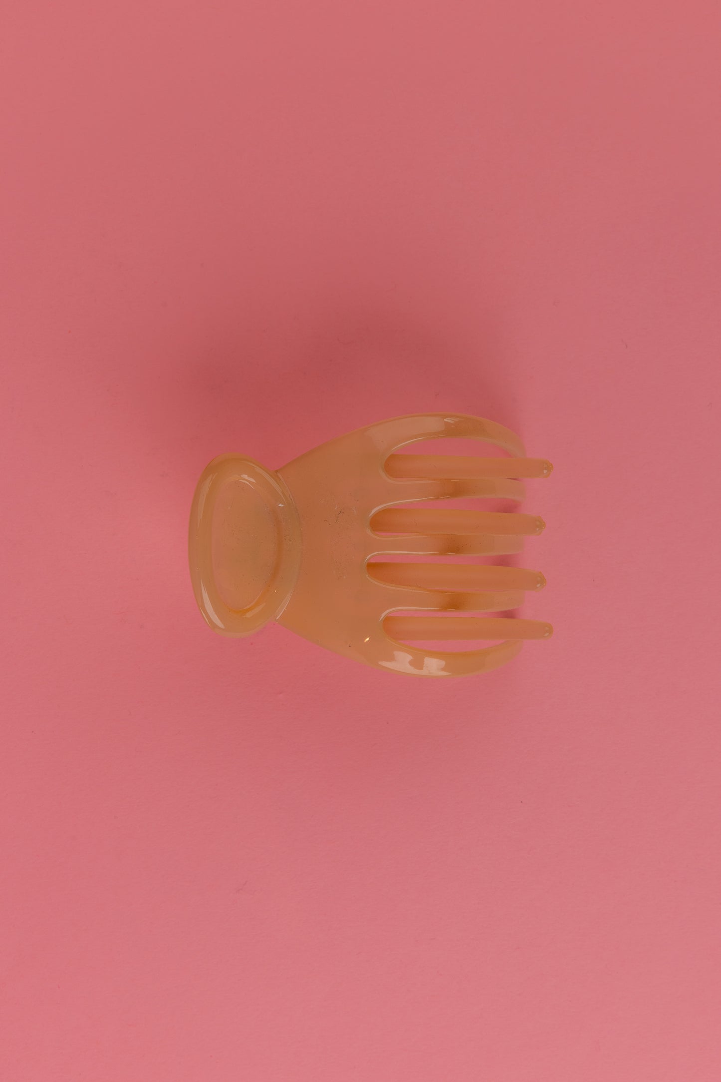The French Atelier CLASSIC YOGA HAIR CLIP