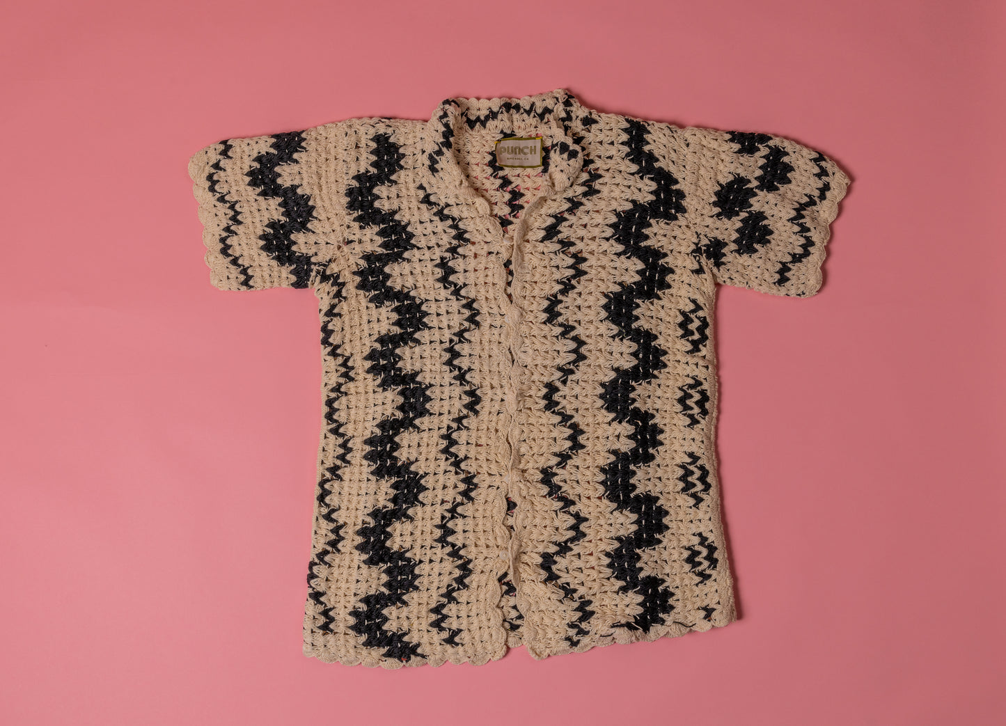 TROPICAL PUNCH Crochet Button-Down-Black/White