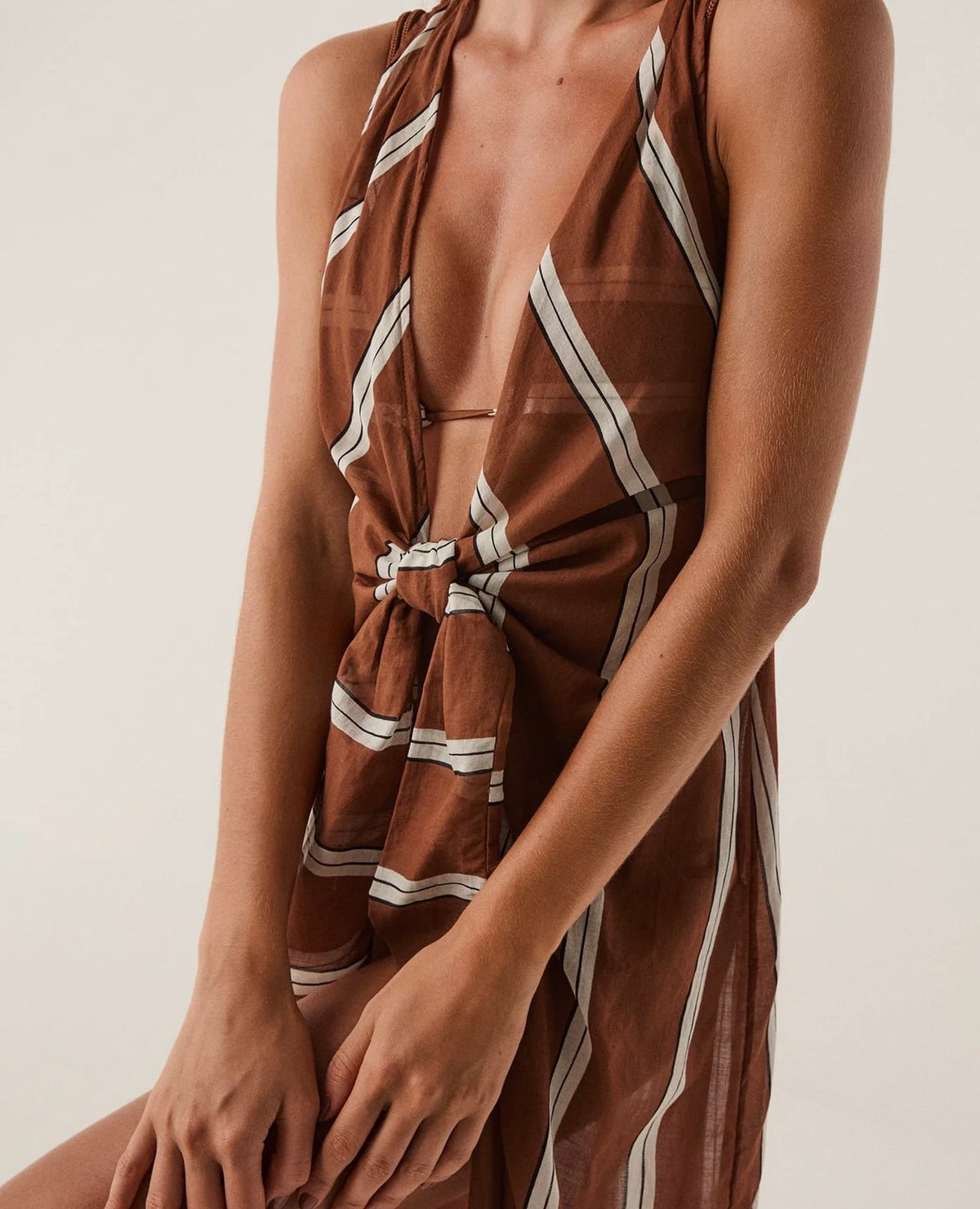 ViX Paula Hermanny MITA LONG COVER UP