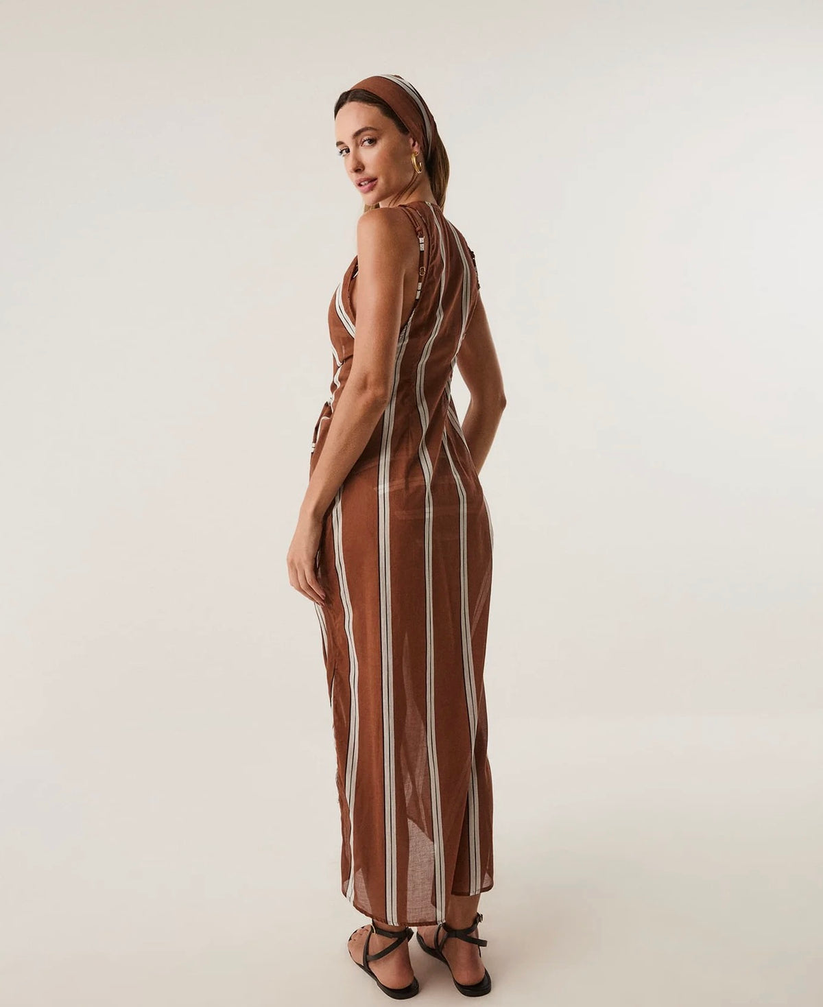 ViX Paula Hermanny MITA LONG COVER UP