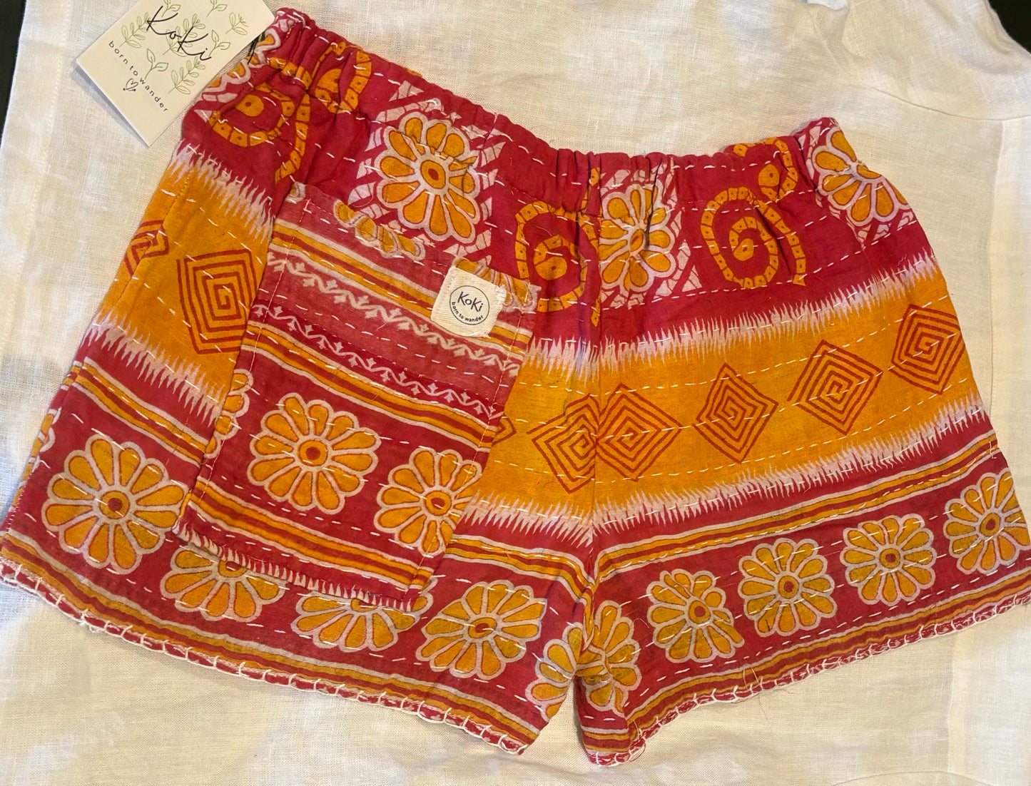 Born to Wander KANTHA HAPPY SHORTS