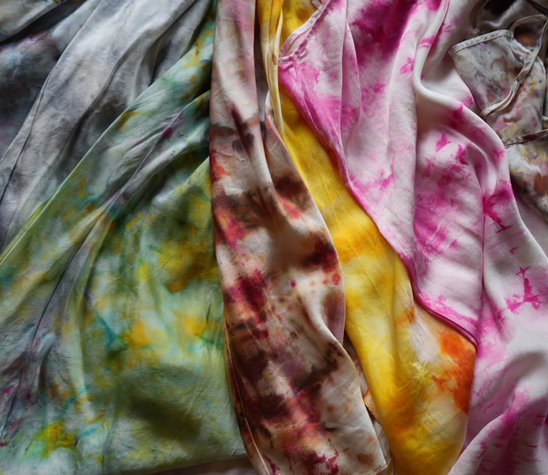 Lay Lo Designs Tie-Dye Silk Pillowcase set of 2